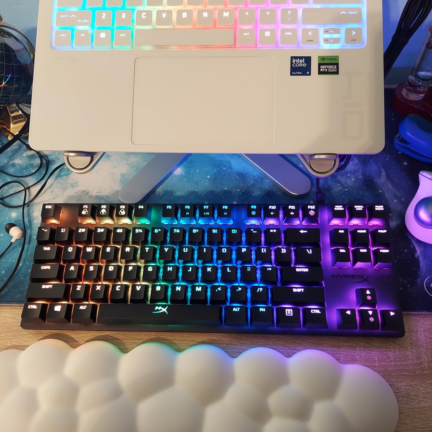 HyperX Alloy Origins 60 - Mechanical Gaming Keyboard, Ultra Compact 60% Form Factor, Double Shot PBT Keycaps, RGB LED Backlit, NGENUITY Software Compatible - Linear HyperX Red Switch,Black customer photo 2