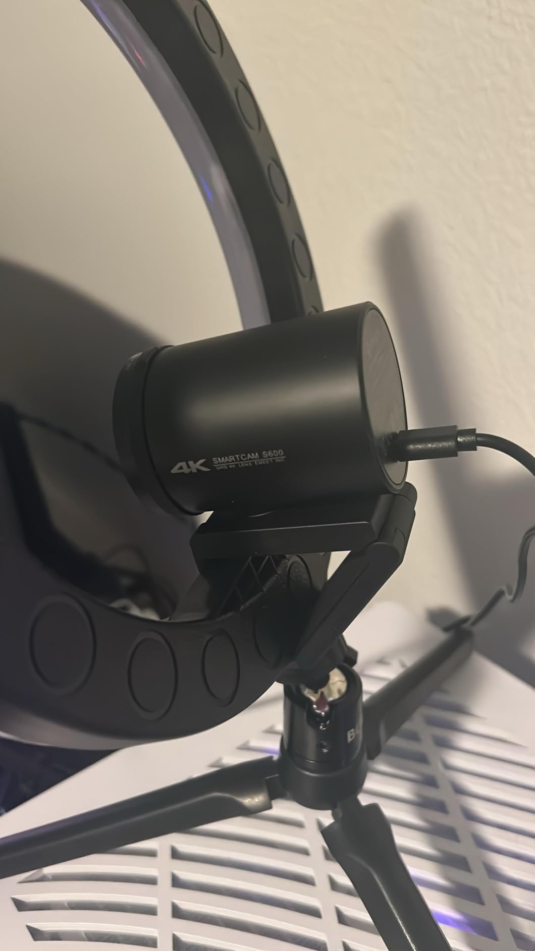 EMEET S600 4K Webcam for Streaming - Sony 1/2.55'' Sensor, PDAF Autofocus, 1080P@60FPS, 2 Noise Reduction Mics, Built-in Privacy Cover, 73° FOV, Streaming Camera for Live Commerce/Gaming/Beauty customer photo 2