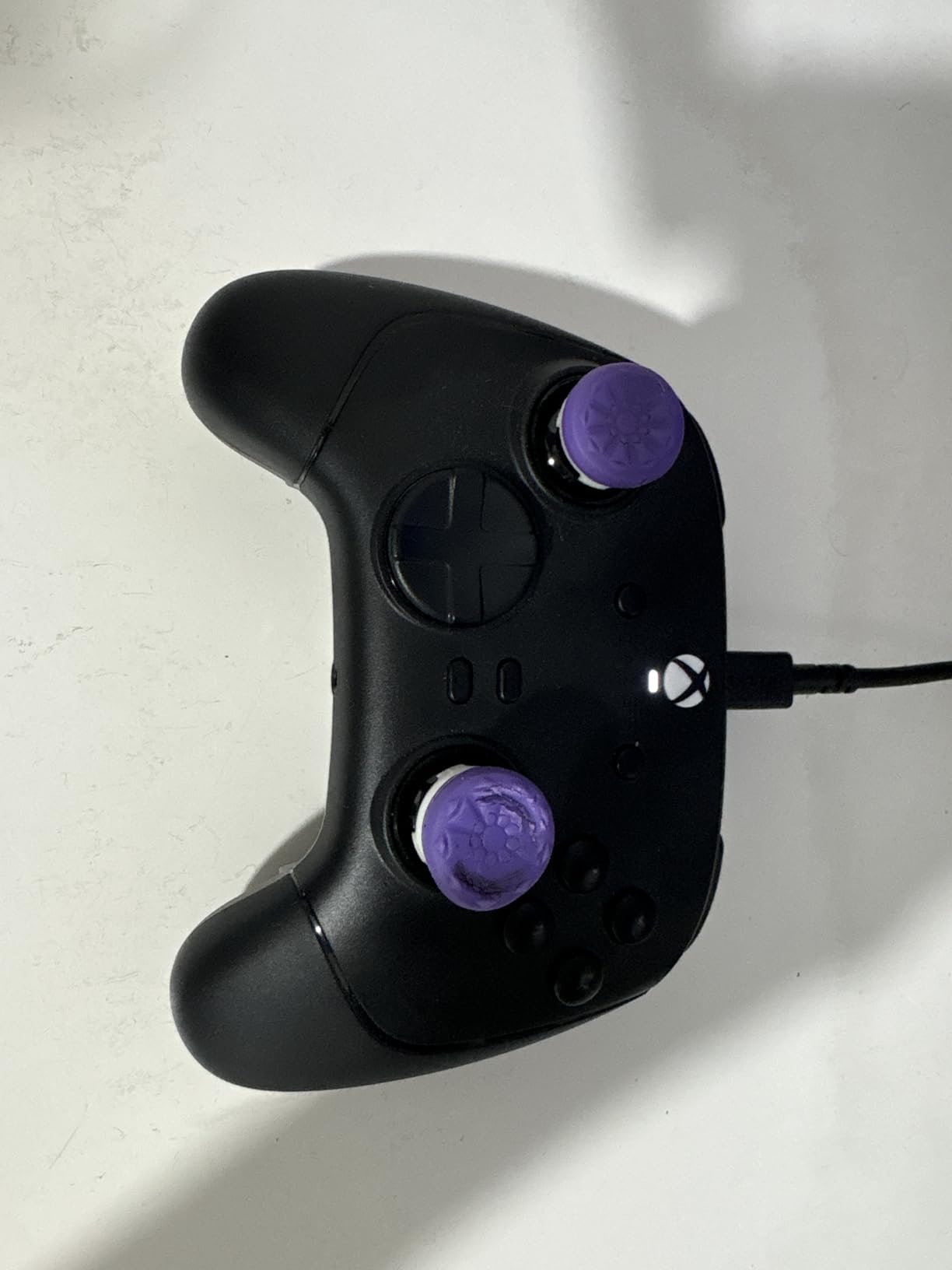 Razer Wolverine V3 Tournament Edition Wired Gaming Controller: Licensed for Xbox Series X|S, Xbox One, Windows PC - 6 Remappable Buttons - Fast Triggers - USB-C Cable - Wired Tournament Mode - Black customer photo 1