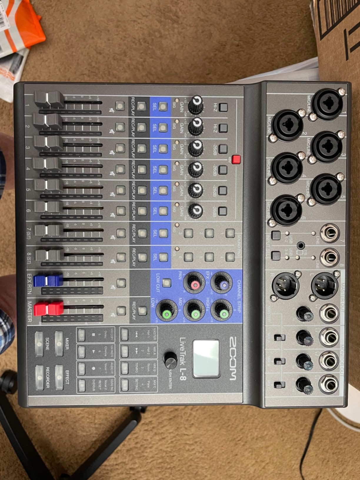 Zoom LiveTrak L-8 Recorder/Mixer for Musicians & Podcasters, 6 Combo + 2 Stereo Inputs, 4 Headphone Outputs, Battery Powered, Sound Pads, Phone Input, USB Audio Interface customer photo 1