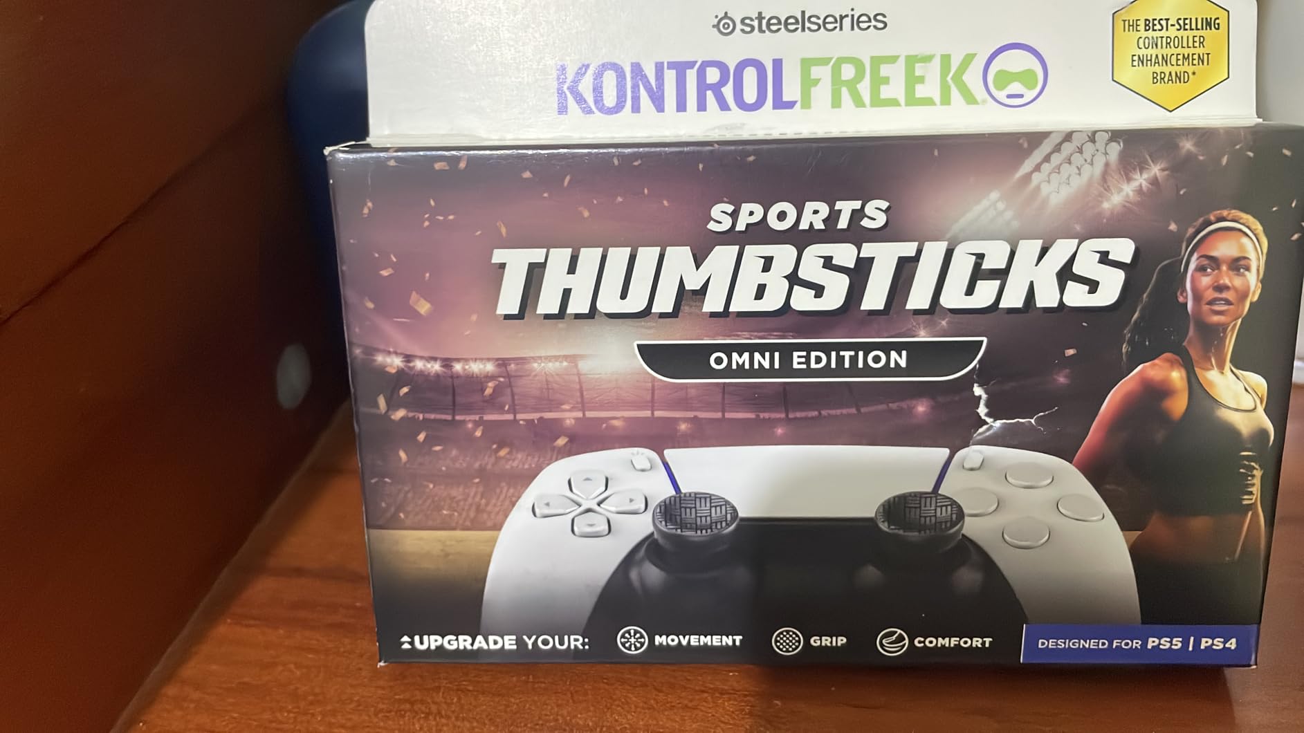 Omni for PlayStation 4 (PS4) and PlayStation 5 (PS5) | 2 Performance Thumbsticks | 2 Low-Rise Concave | Black customer photo 2