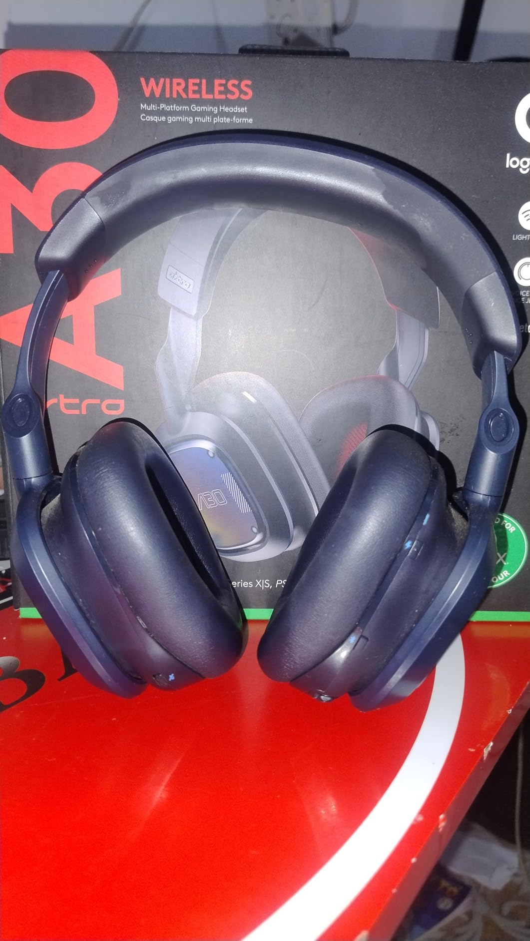 Logitech G Astro A30 Lightspeed Wireless Gaming Headset, Bluetooth Enabled, Dolby Atmos, Detachable Boom, 27h Battery, USBC Charging, for PS5, PS4, Xbox, Nintendo Switch, PC, Android - Blue customer photo 2