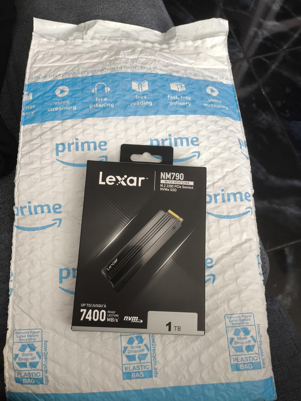 Lexar 4TB NM790 SSD with Heatsink PCIe Gen4 NVMe M.2 2280, Up to 7,400/6,500 MB/s Read/Write, Compatible with PS5 (LNM790X004T-RN9NU) customer photo 1
