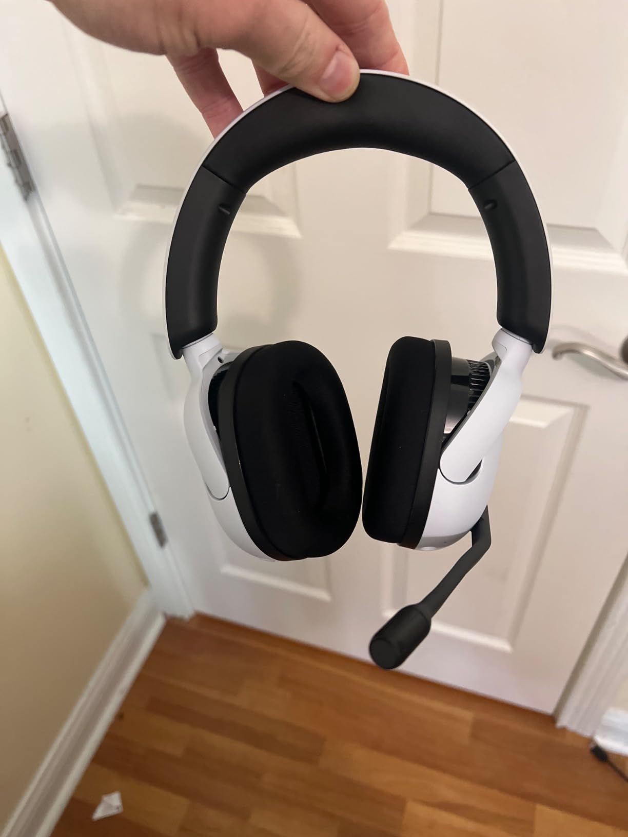 Sony INZONE H5 Wireless Gaming Headset, 360 Spatial Sound, Works with PC, PS5, 28 Hour Battery, 2.4Ghz Wireless and 3.5mm Audio Jack, WH-G500 White customer photo 2