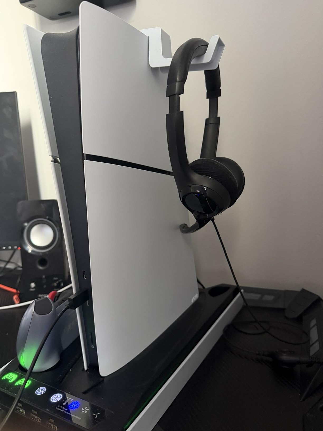 Rysker PS5/Slim/Pro Stand, PS5 Cooling Station Built-in 3-Level Cooling Fan & Fast Charger for Disc & Digital, PS 5 Accessories with Safety Screw and Headset Holder customer photo 2