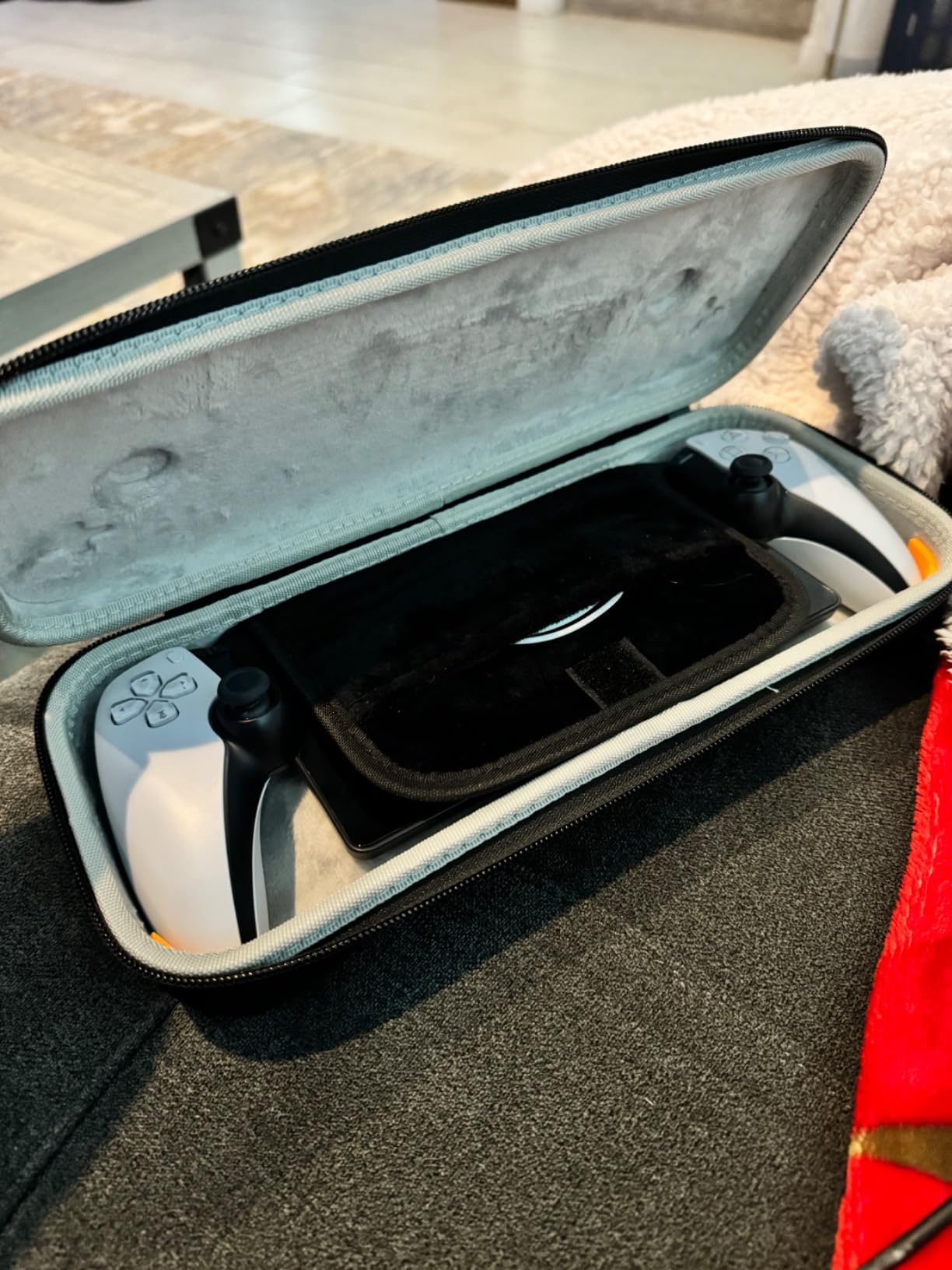 iofeiwak Carrying Case for PS Portal - Slim Fit & Hard Shell Carrying Case for Playstation Remote Player customer photo 2