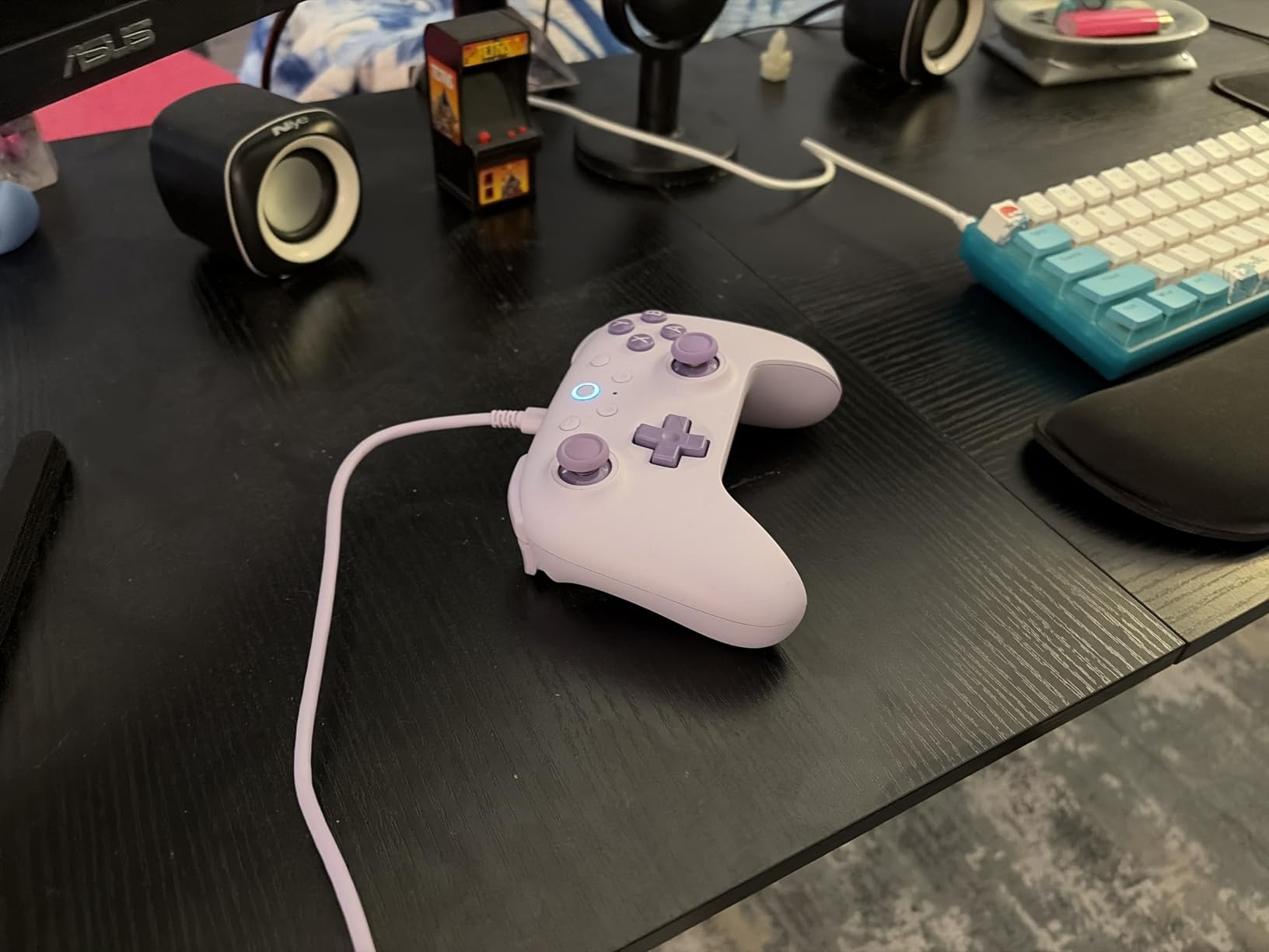 8BitDo Ultimate 2C Wired Controller for Windows PC and Android, with 1000Hz Polling Rate, Hall Effect Joysticks and Hall Triggers, and Remappable L4/R4 Bumpers (Purple) customer photo 1