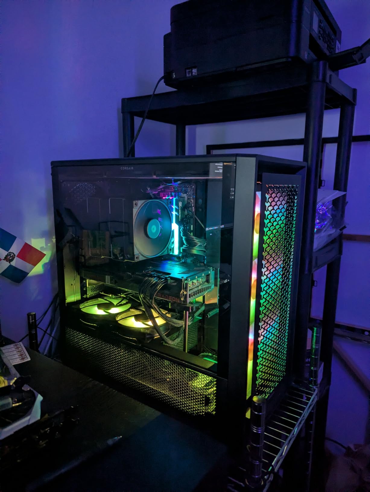 CORSAIR 4000D RS ARGB Frame Modular Mid-Tower ATX PC Case, High Airflow, 3X Pre-Installed RS Fans, InfiniRail™ Mounting System, ASUS BTF, MSI Zero, Gigabyte Stealth, Black customer photo 1