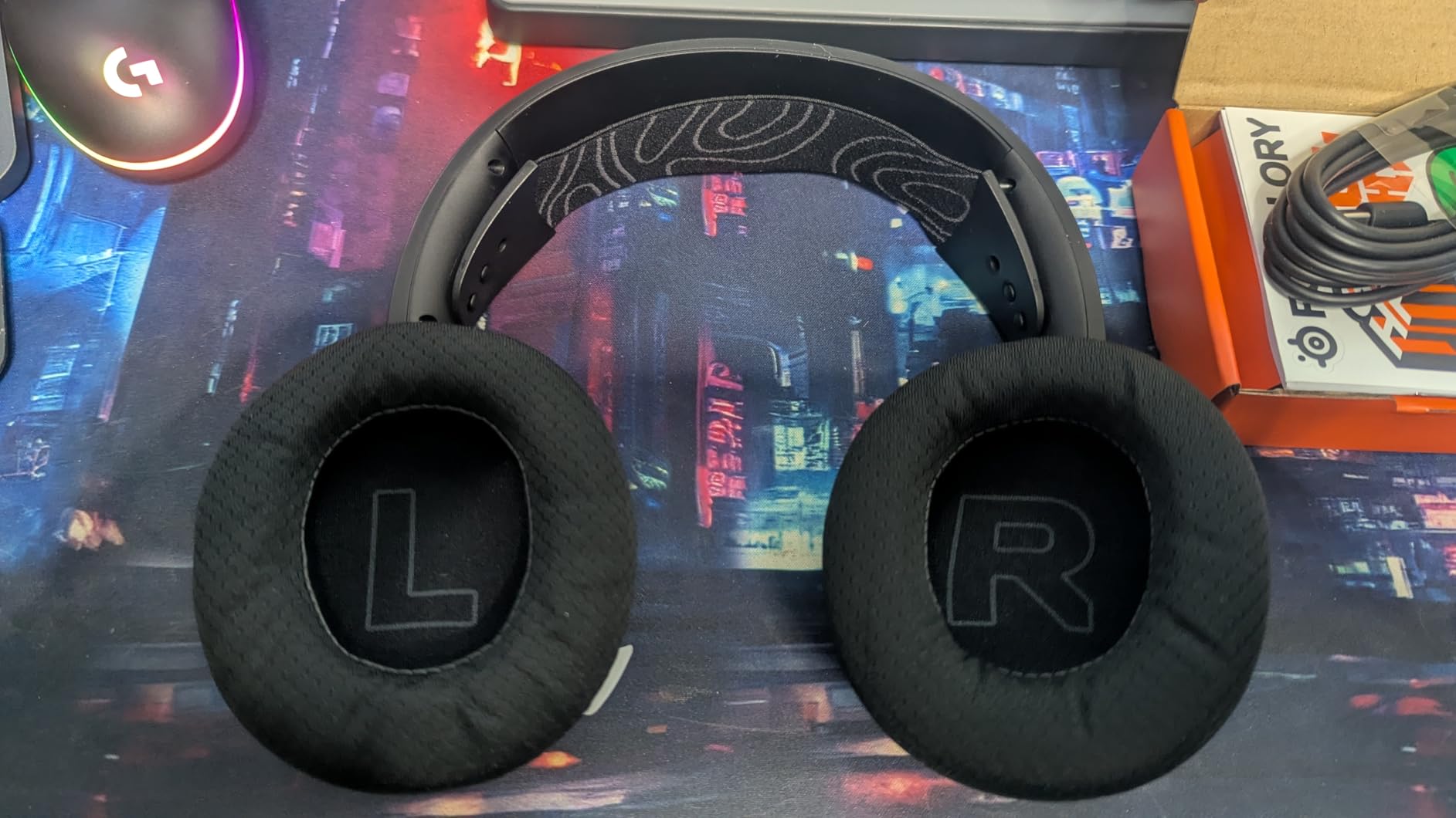 SteelSeries Arctis Nova 3P Wireless Multi-Platform Gaming Headset - Mobile App Control - 40 HR Battery - Neodymium Magnetic Drivers - 2.4GHz/Bluetooth - PS5, PS4, PC, Switch, Mobile - Black customer photo 1