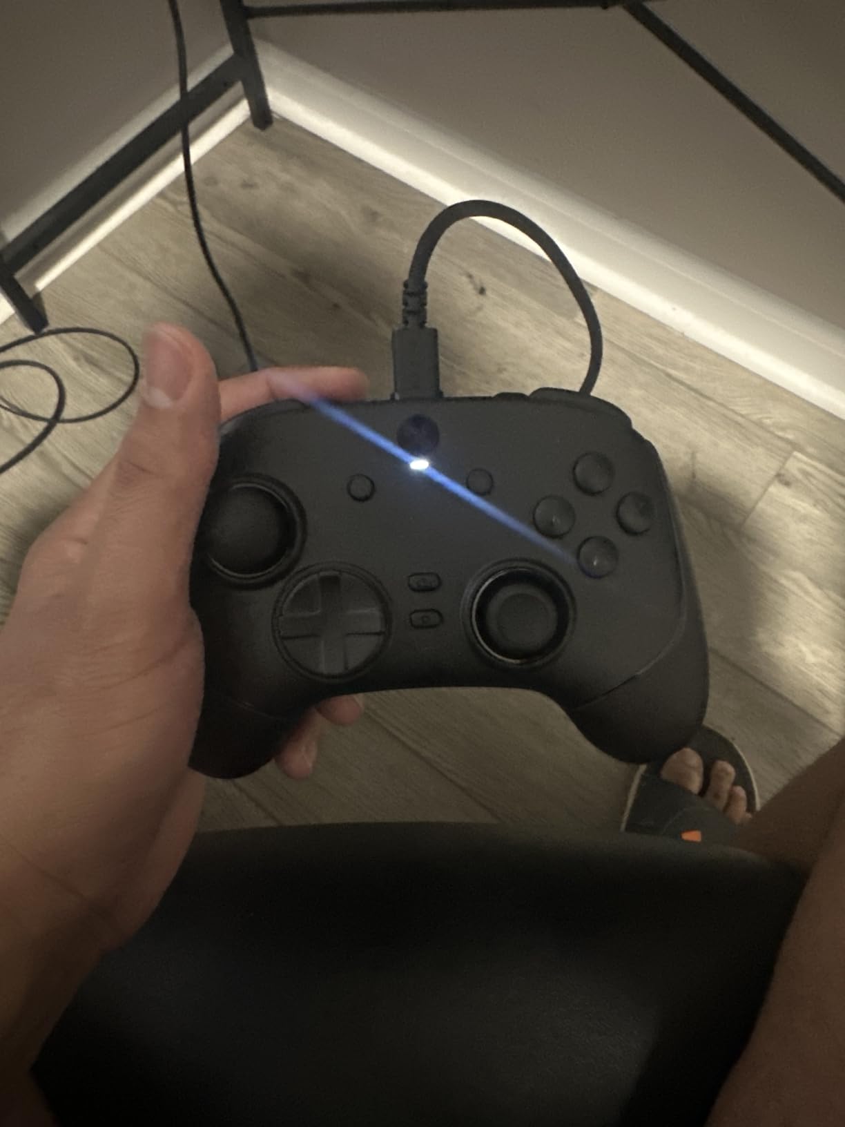 Razer Wolverine V3 Tournament Edition 8K PC Wired Gaming Controller: 8000 Hz Polling Rate - TMR Thumbsticks w/Swappable Caps - Ergonomic Design - 6 Remappable Buttons - Fast Triggers - Black customer photo 2
