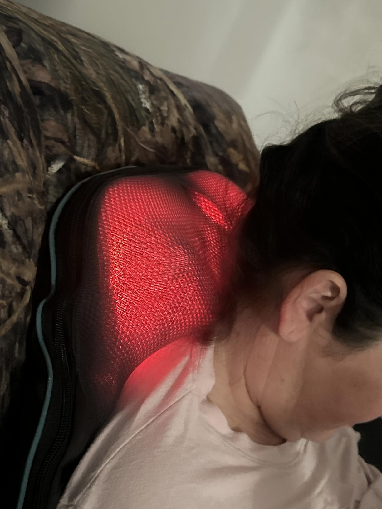 Mo Cuishle Women Men Gifts, Shiatsu Back Shoulder and Neck Massager with Heat, Electric Deep Tissue 4D Kneading Massage, Best Gifts for Mom Dad Wife Husband her Him, Christmas, Birthday (NOT Cordless) customer photo 1