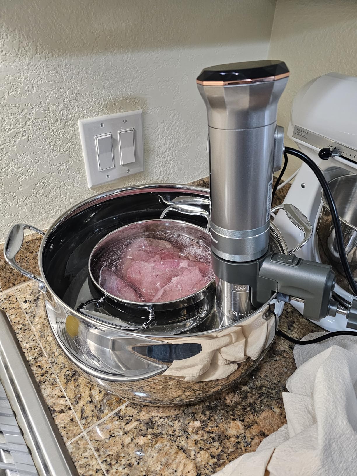 KitchenBoss Sous Vide Cooker Machine | 1100 Watts IPX7 Waterproof Sous-Vide G310/Silver | Suvee Cooker | Accurate Temperature Control Sous Vide Digital Display | Thermal Immersion Circulator customer photo 1