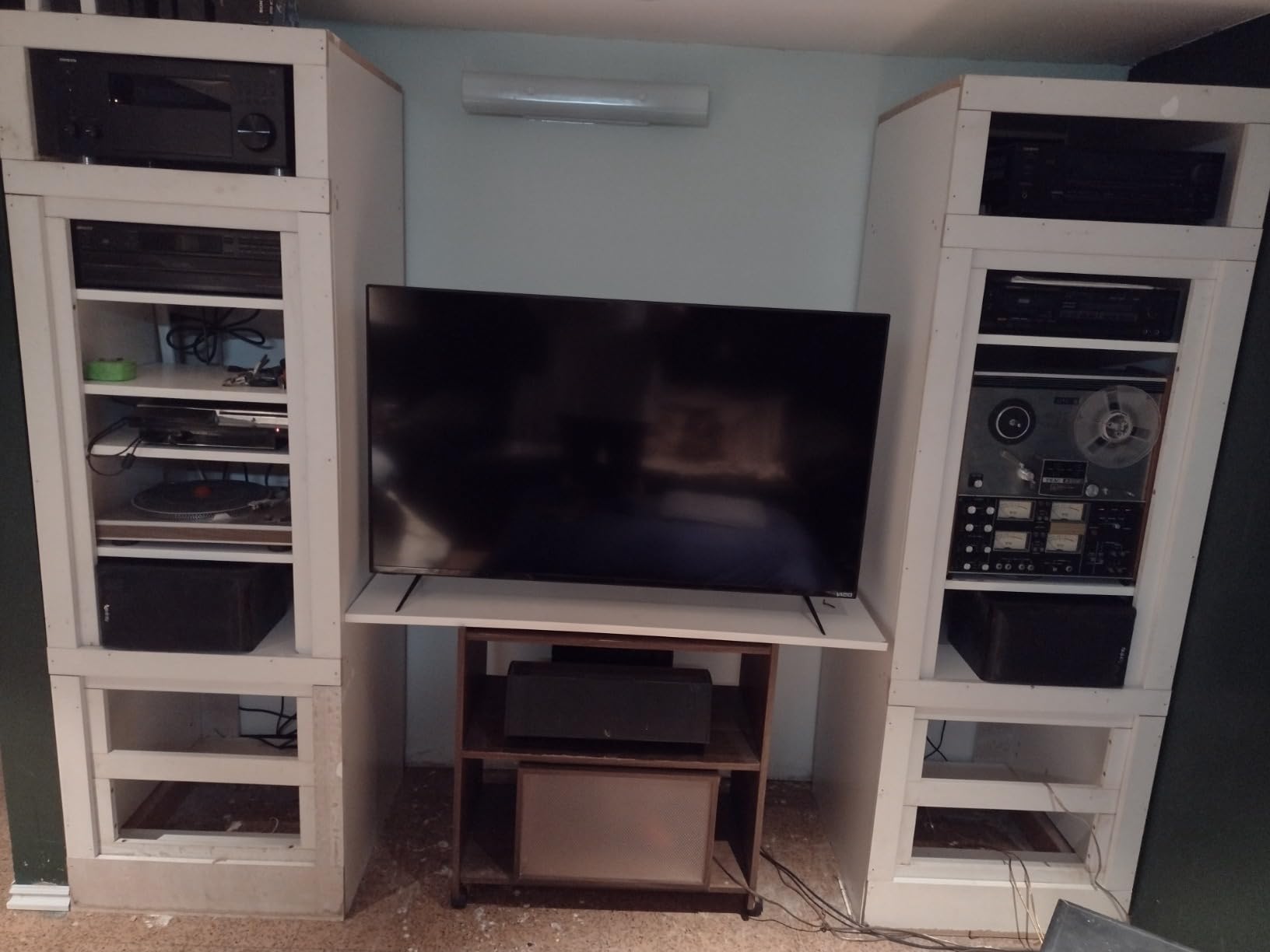 Onkyo TX-RZ50 9.2-Channel AV Receiver - 120 Watts Per Channel, Dirac Live Out of Box, Works with Sonos Certified, THX Certified and More customer photo 2