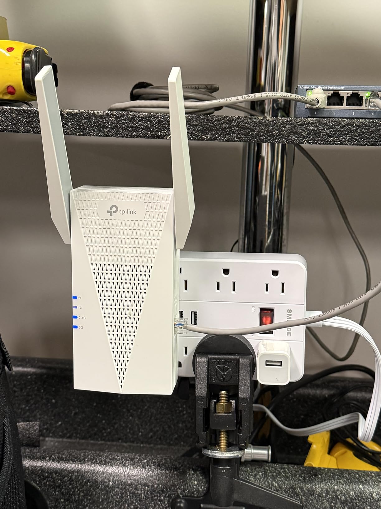 TP-Link AX3000 WiFi 6 Range Extender (RE715X) - PCMag Editor's Choice, Dual-Band, Up to 2400 Sq.ft, EasyMesh customer photo 1