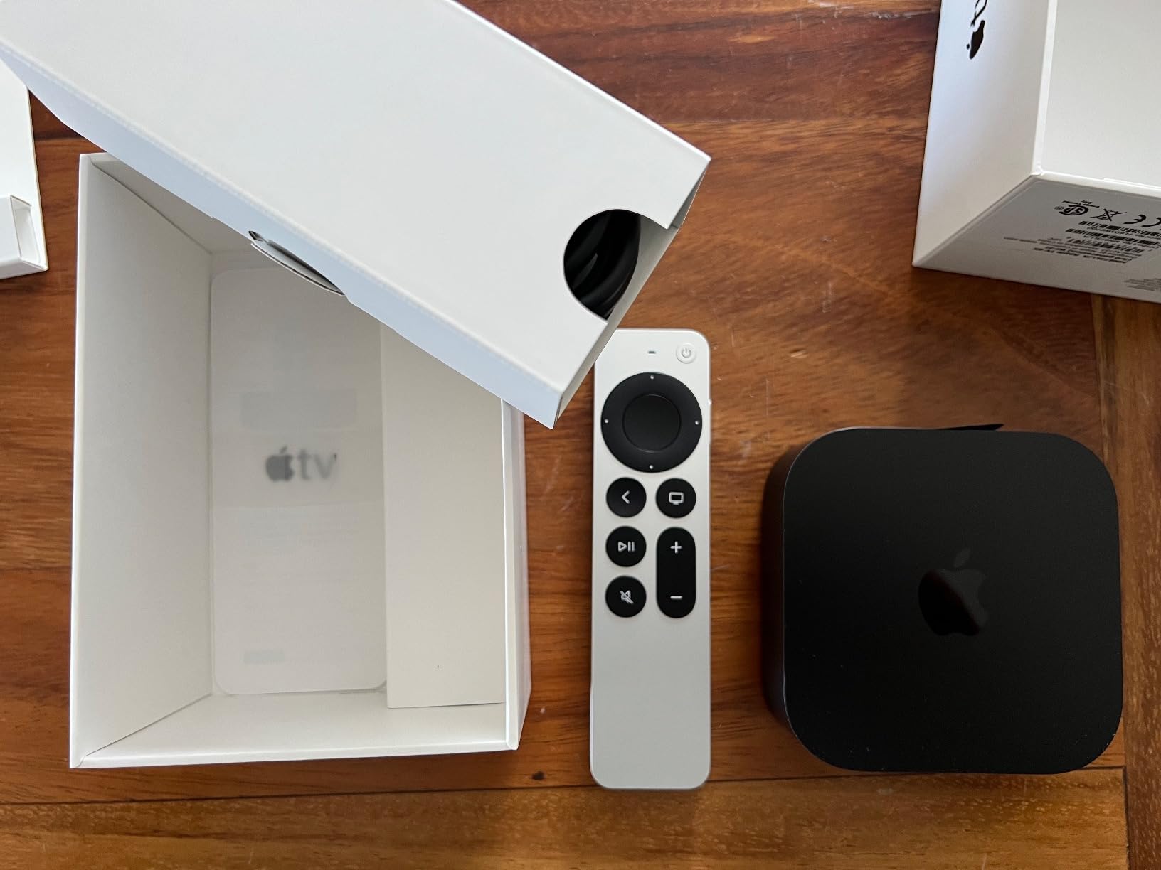 2022 Apple TV 4K Wi-Fi with 64GB Storage (3rd Generation) customer photo 2