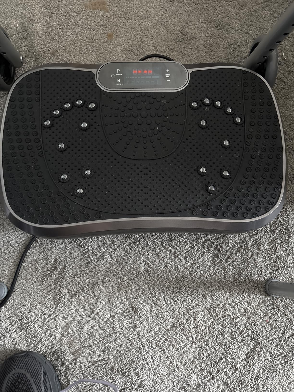 AXV Vibration Plate Fitness Platform Exercise Machine Vibrating Shaking Full Body Shaker Workout Vibrate Stand Shake Board Sport for Weight Loss Fat Burner for Gym Home Office customer photo 1