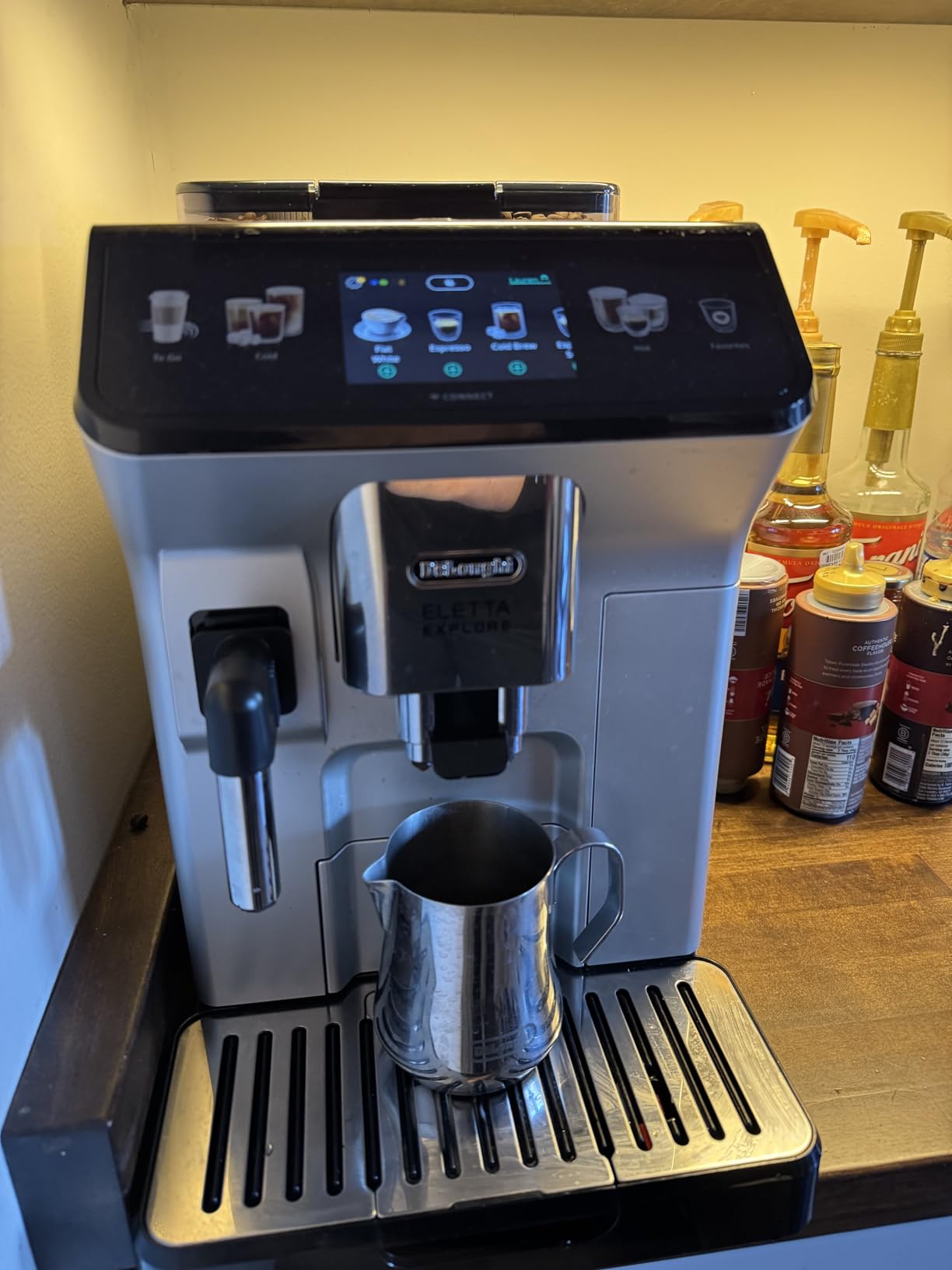 De'Longhi Eletta Explore Espresso Machine with Cold Brew, Hot & Cold Milk Frother - 50+ Recipes, Built in Grinder, Smartphone Compatible (ECAM45086.50) customer photo 1