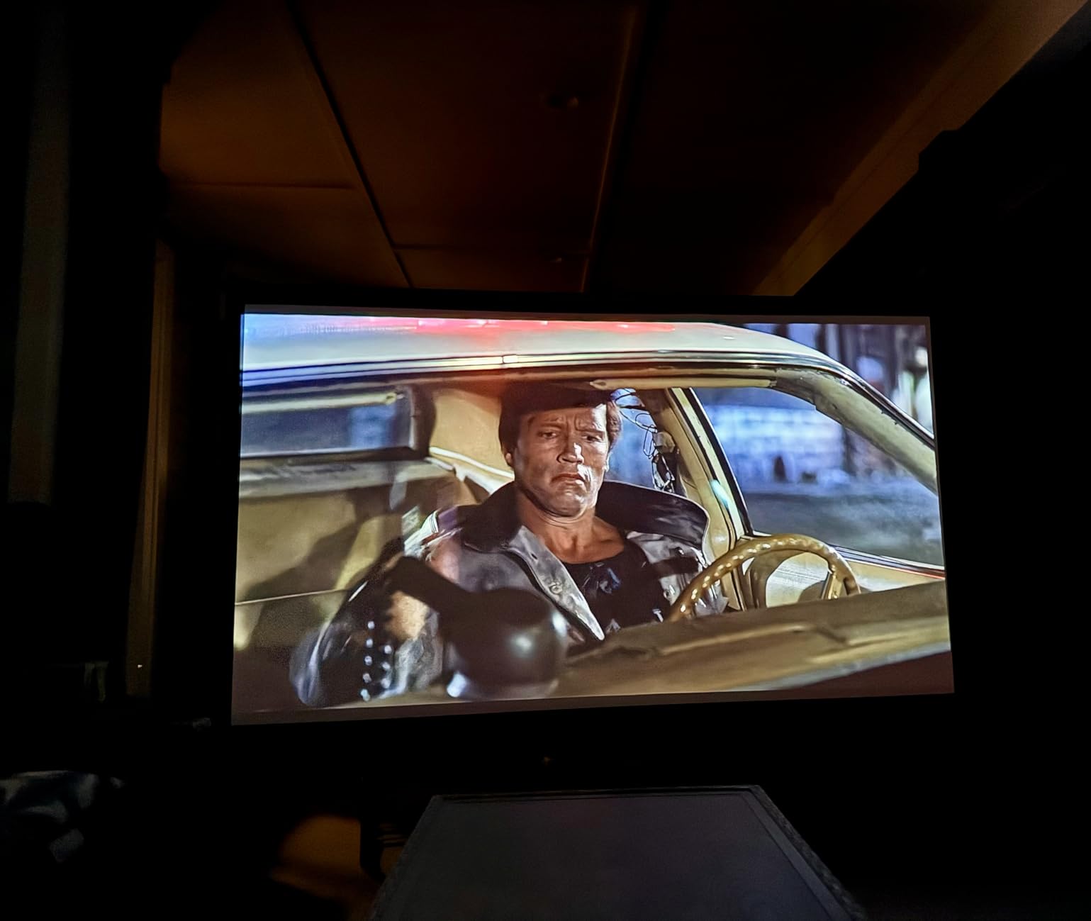 Anker Nebula Mars 3 Air GTV Projector - Netflix Officially Licensed, 400 ANSI-Lumen, Native 1080P, Dolby Digital, 150-Inch, Built-In Battery customer photo 1