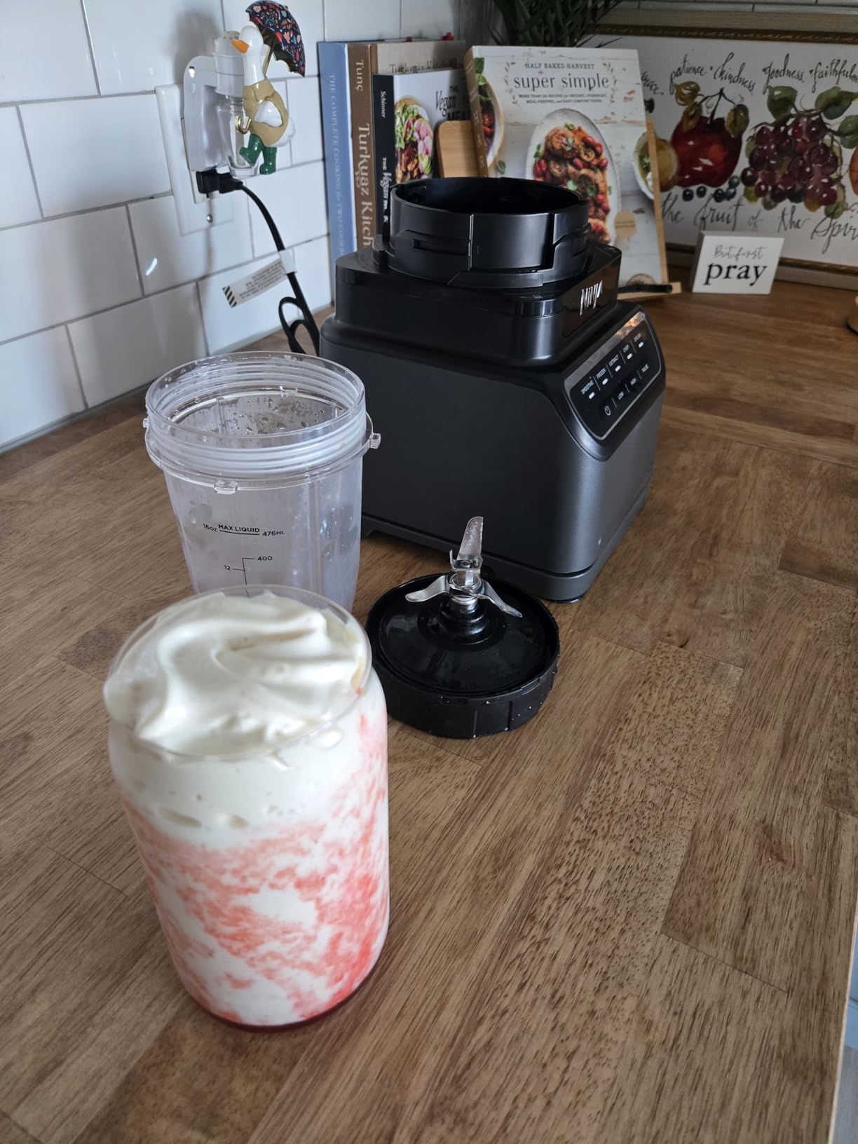 Ninja Kitchen System All-in-One for Smoothies, Frozen Drinks & Veggie Chopper, 1200W (BR601AMZ) customer photo 1