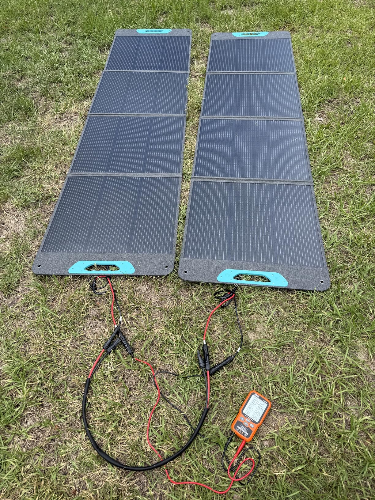 Renogy 200W Portable Solar Panel for Power Stations, 25% Efficiency | N-Type 200 Watt Foldable Solar Panel with Kickstand, Lightweight USB-A/Type-C Outputs, for Camping, RV, Blackout, Off-Grid customer photo 2
