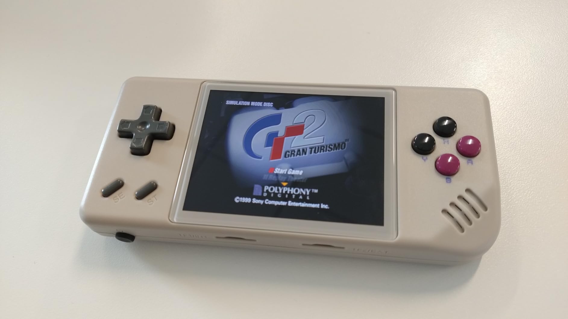 ANBERNIC RG28XX Retro Handheld Game Console, Linux System, 2.83 Inch IPS Screen, 64G Built-in 5516 Classic Games, H700 Quad-Core, TV Output, 3100mAh Battery, Transparent Black(Gray) customer photo 2