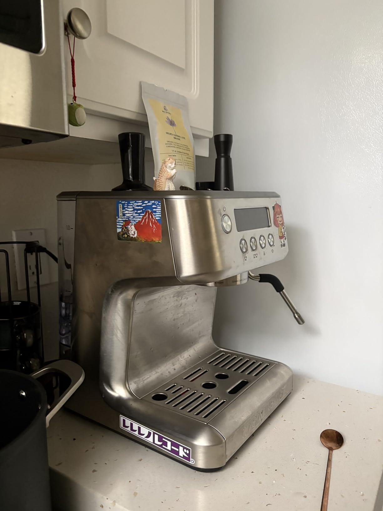 CASABREWS Ultra Espresso Machine with LCD Display, 20 Bar Espresso Maker with Powerful Milk Frother, Customizable Brewing Temperature, Barista-Level Latte and Cappuccino Machine for Home, Silver customer photo 2