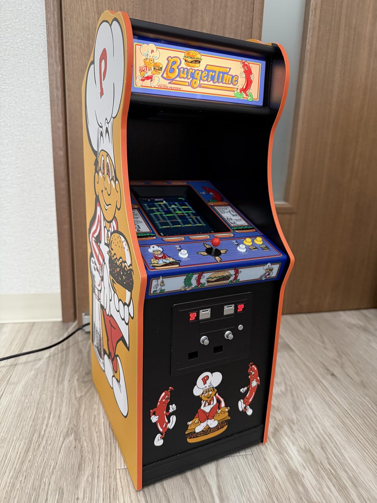 Numskull Quarter Elevator Action Mini Arcade - 1/4 Scale Authentic Wooden Replica, Original ROM, Rechargeable Battery & 3W Speakers for Retro Enthusiasts customer photo 2