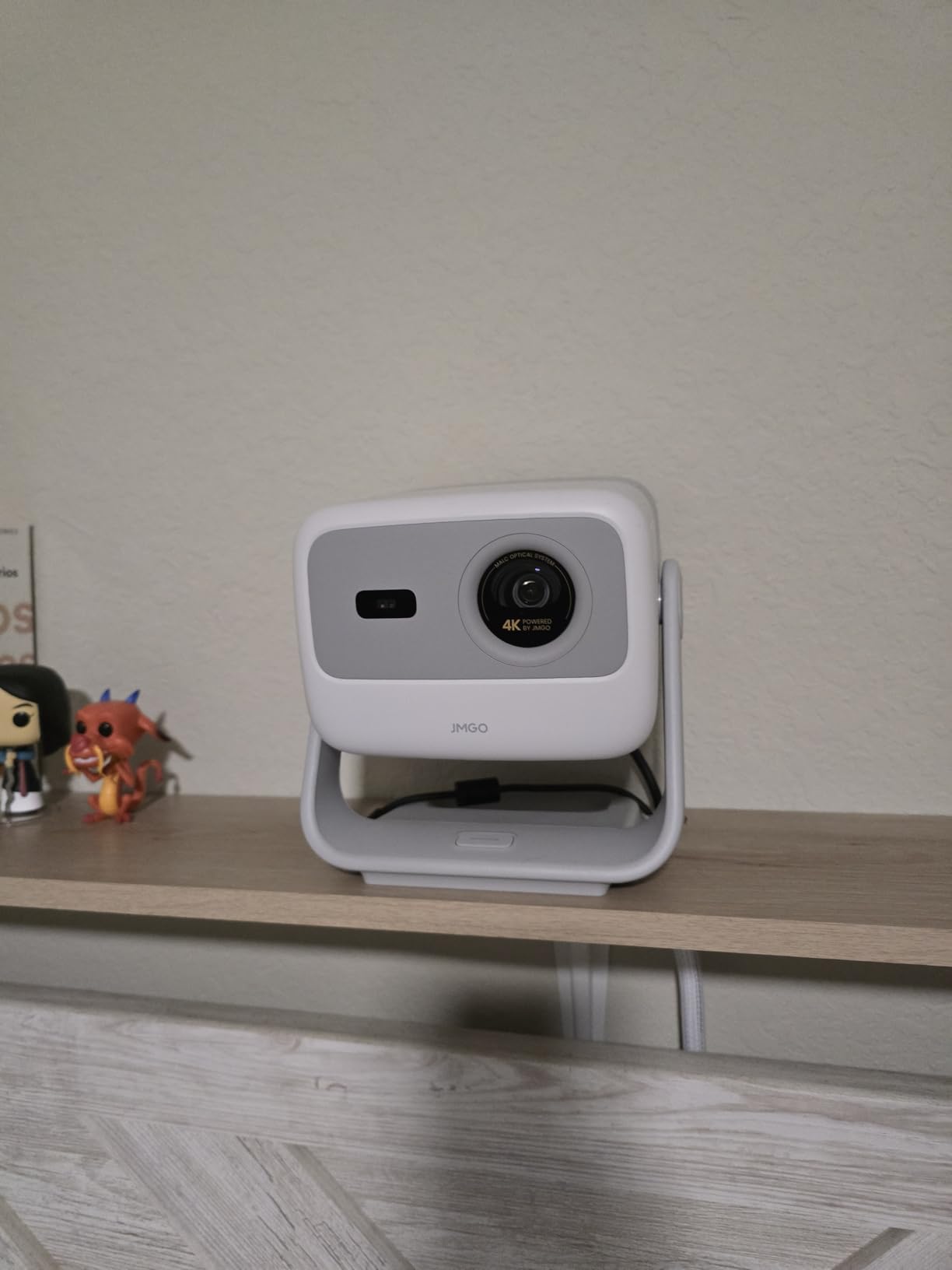 JMGO N1S 4K Smart Portable Projector, Triple Laser, 1100 ISO Lumens, Gimbal Instant Auto Focus, Google TV, Netflix, 110% BT.2020, Wi-Fi 6, HDR10, 10W Dolby Audio, Blu-ray 3D, 200