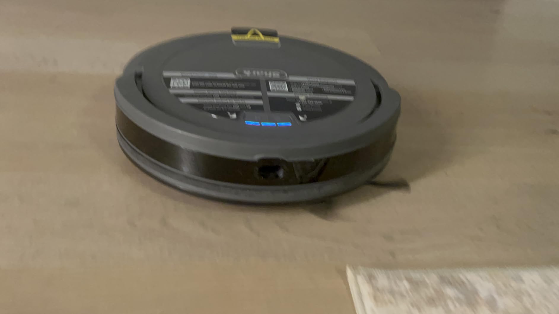 Shark Navigator | Robot Vacuum Cleaner with Powerful Suction for Pet Hair, Rugs, Carpets & Hard Floors | Bagless Self-Empty Base | 30-Day Capacity | SmartPath LiDAR Navigation | White | AV2110S customer photo 2