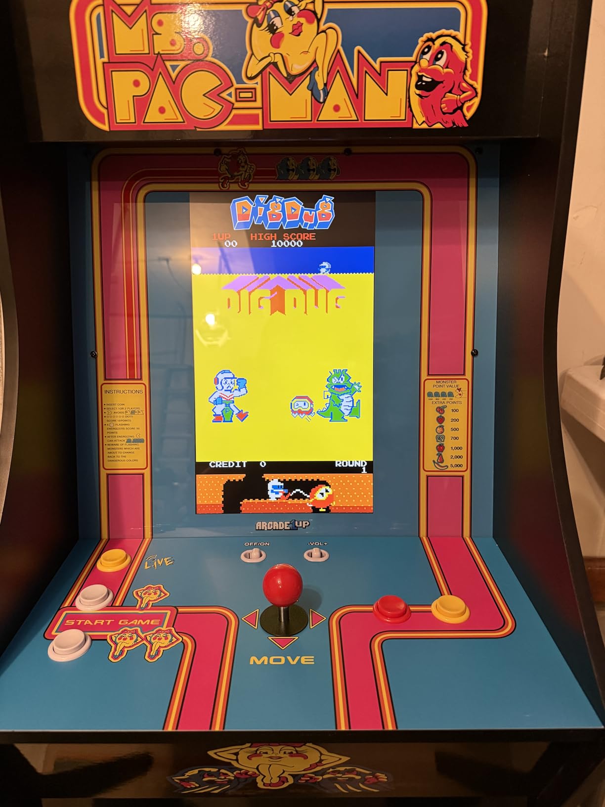 Arcade1Up Ms. Pac-Man Classic SE Arcade Machine customer photo 1
