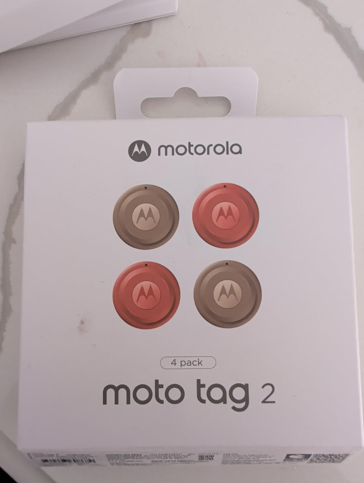 Moto Tag 2 (Works with Android Find My Device and Find Hub) Bluetooth 6.0 and UWB (4 Pack (2 Green 2 Orange)) customer photo 2