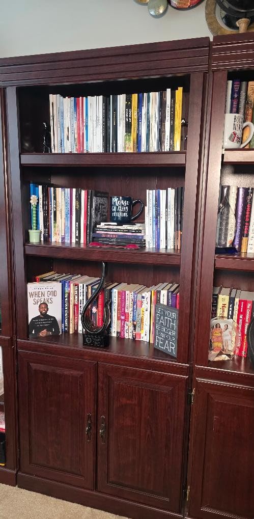 Heritage Hill Library With Doors / Book shelf, Classic Cherry finish customer photo 2