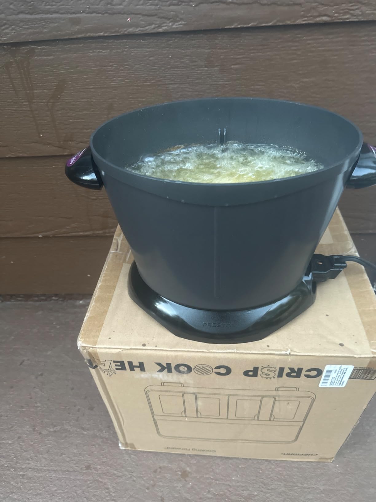 Presto 05450 DualDaddy Electric Deep Fryer, Black customer photo 1
