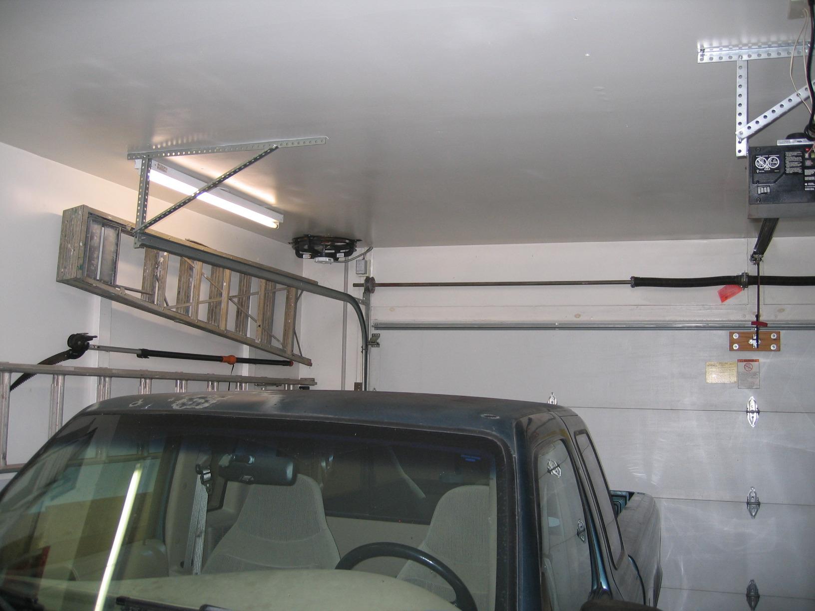 Air Vent 53315 Gable Attic Ventilator, 1050 CFM 1/12 HP customer photo 1