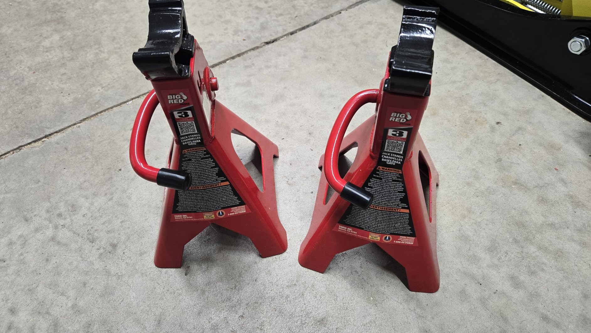 BIG RED T43202 Torin Heavy Duty Steel Jack Stands: 3 Ton (6,000 lb) Capacity Car Lifting Stand, 1 Pair (Not Suitable for SUV,Truck) customer photo 2