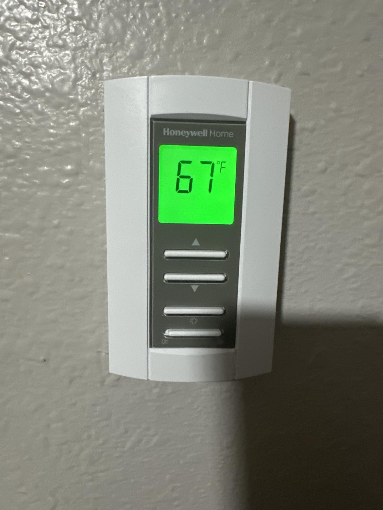 Honeywell TL7235A1003 Line Volt Pro Non-Programmable Digital Thermostat with Electronic Temperature Control, 240-Volt customer photo 1