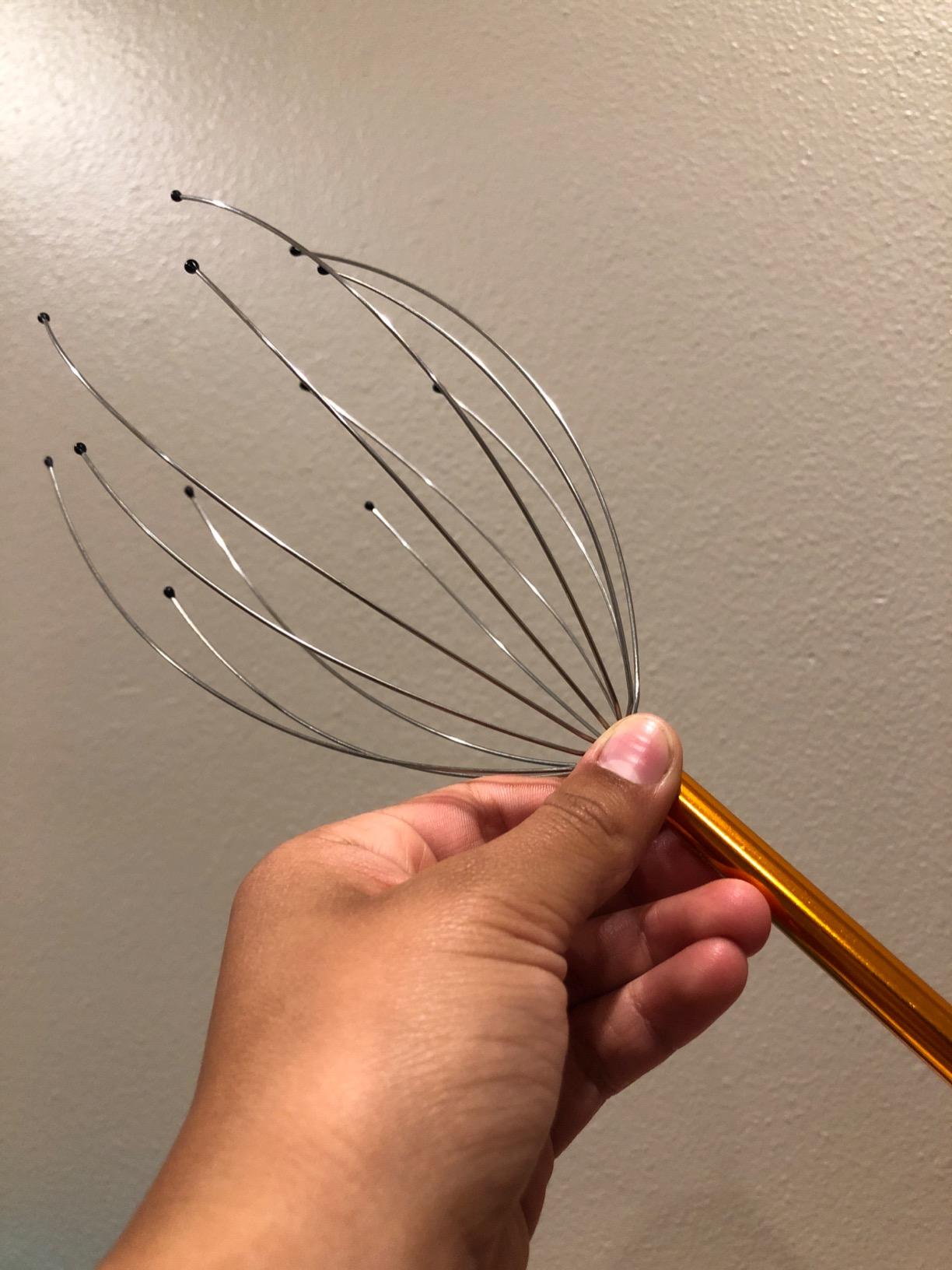 Body Back Scalp Massager, Head Scratcher, Manual Head Massager for Stress Relief, Relaxing Scalp Scratcher, Tingler for Gentle Hair Stimulation (Gold) customer photo 2