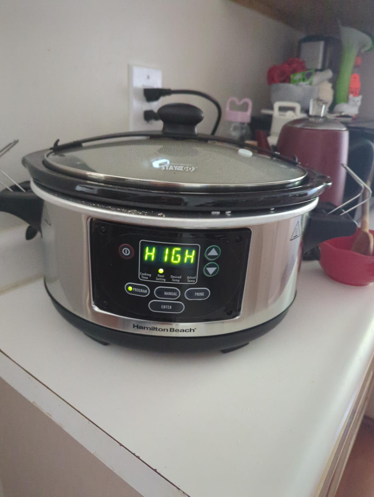 Hamilton Beach Portable 6 Quart Set & Forget Programmable Slow Cooker with Temperature Probe, Lid Lock, Dishwasher Safe Crock & Glass Lid, Stainless Steel (33969AG) customer photo 2