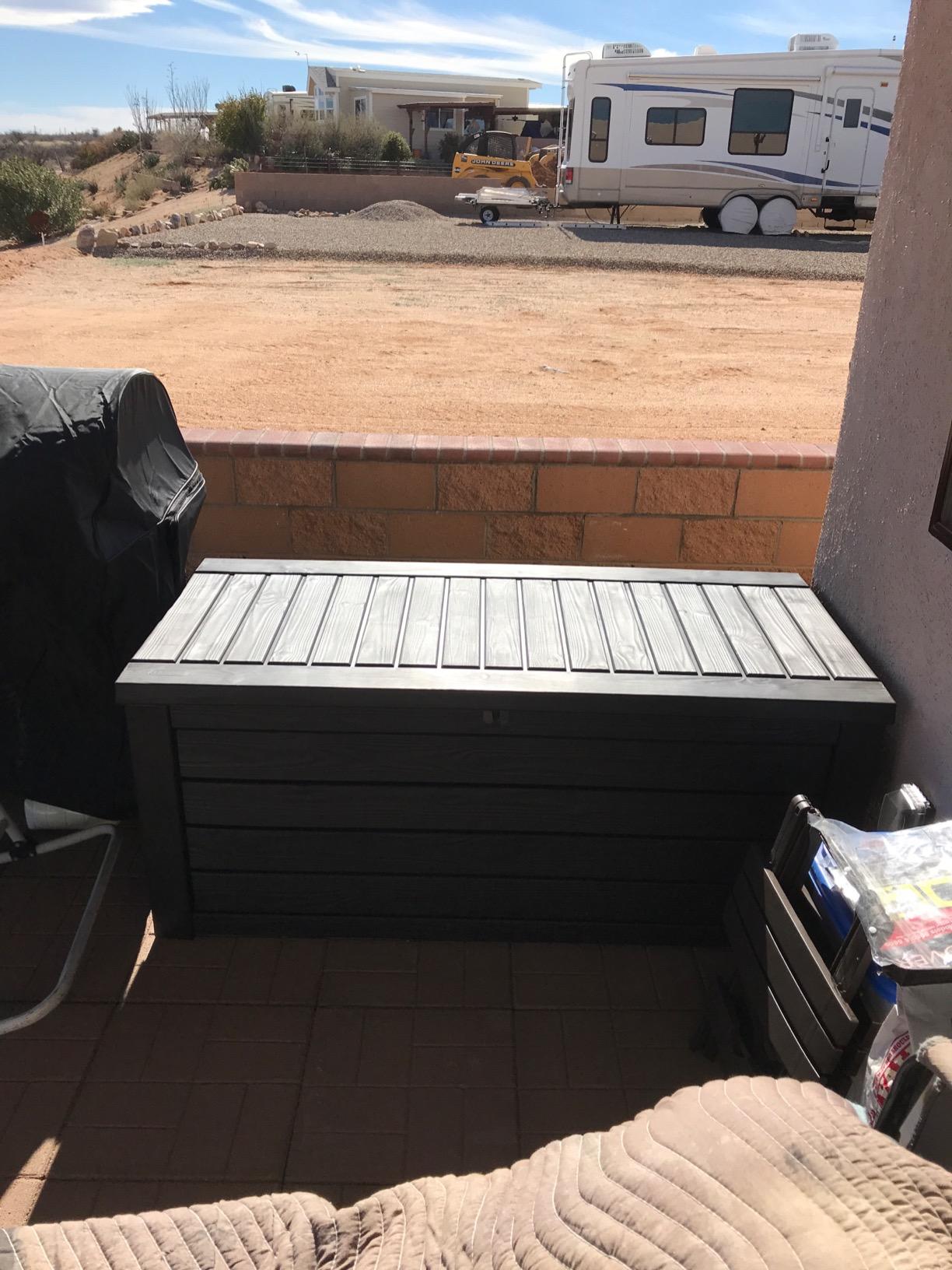 Keter Outdoor Storage Deck Box, for Patio, Backyard & Garden, Brightwood, 120 Gal, Brown - Lockable, Organizing, and Waterproof Plastic Container Bench customer photo 2