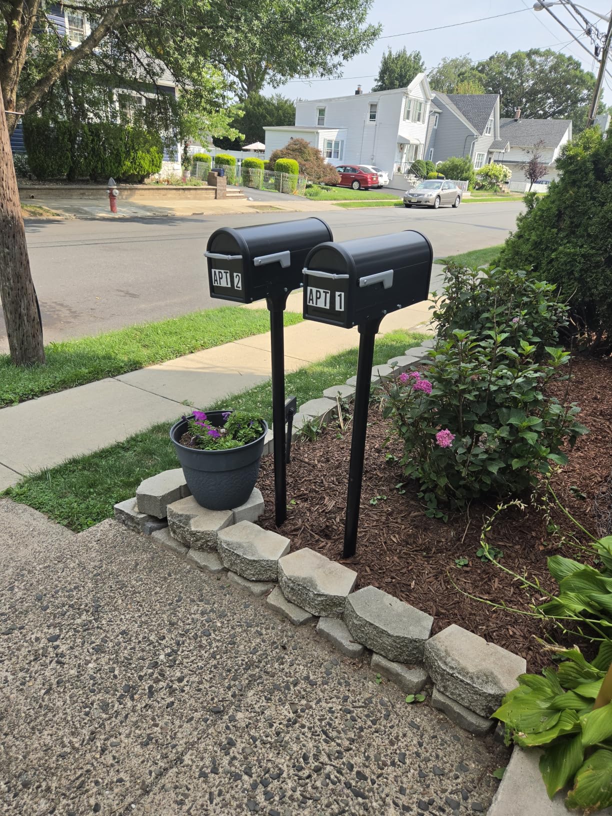 Architectural Mailboxes Chadwick Galvanized Steel Post Mount Mailbox, 8950B-10, Black, Medium Capacity customer photo 1