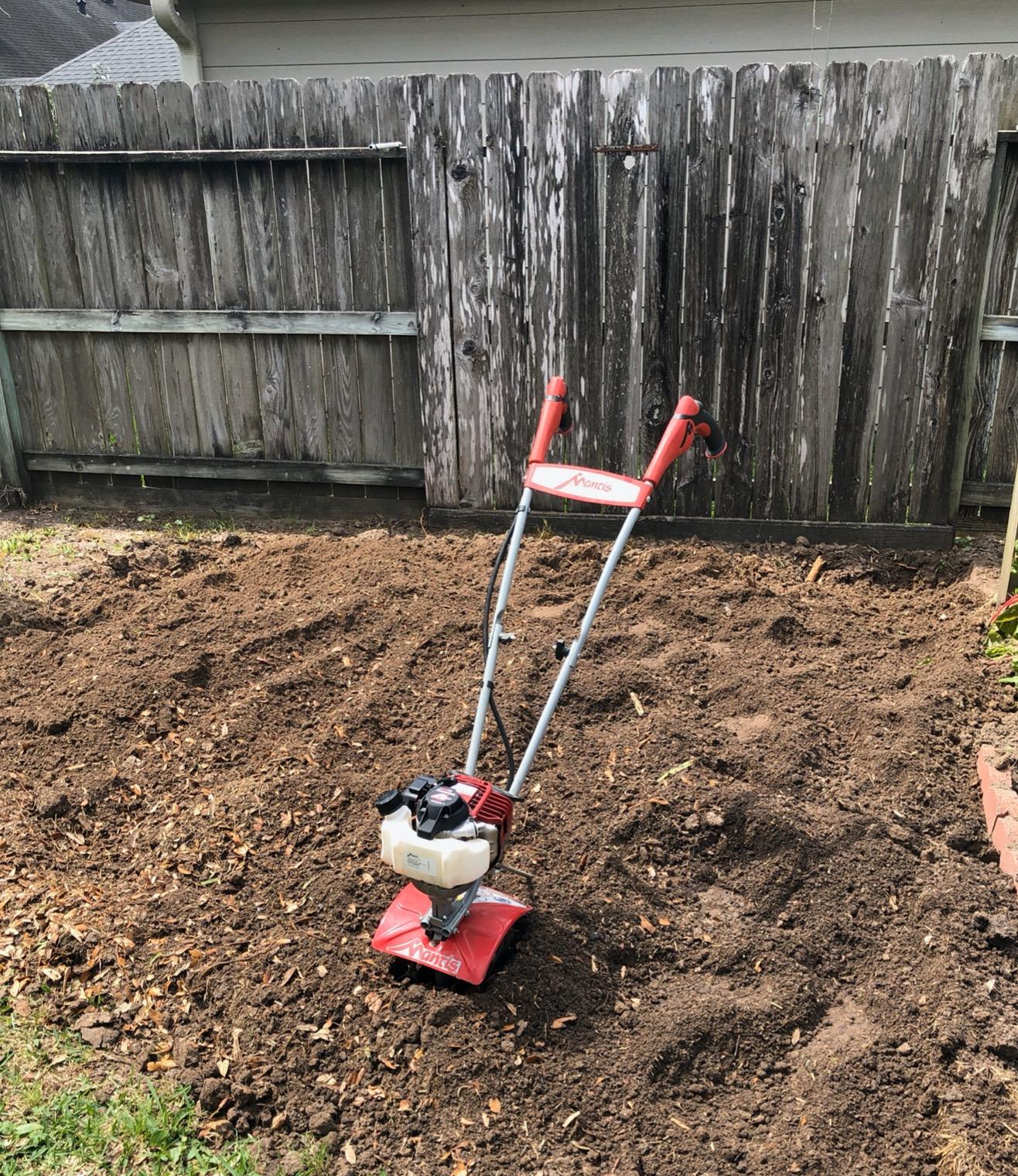 Mantis 7940 4-Cycle Tiller Cultivator Powered by Honda - Lightweight, Powerful and Compact, No Fuel Mix, Sure-Grip Handles customer photo 2