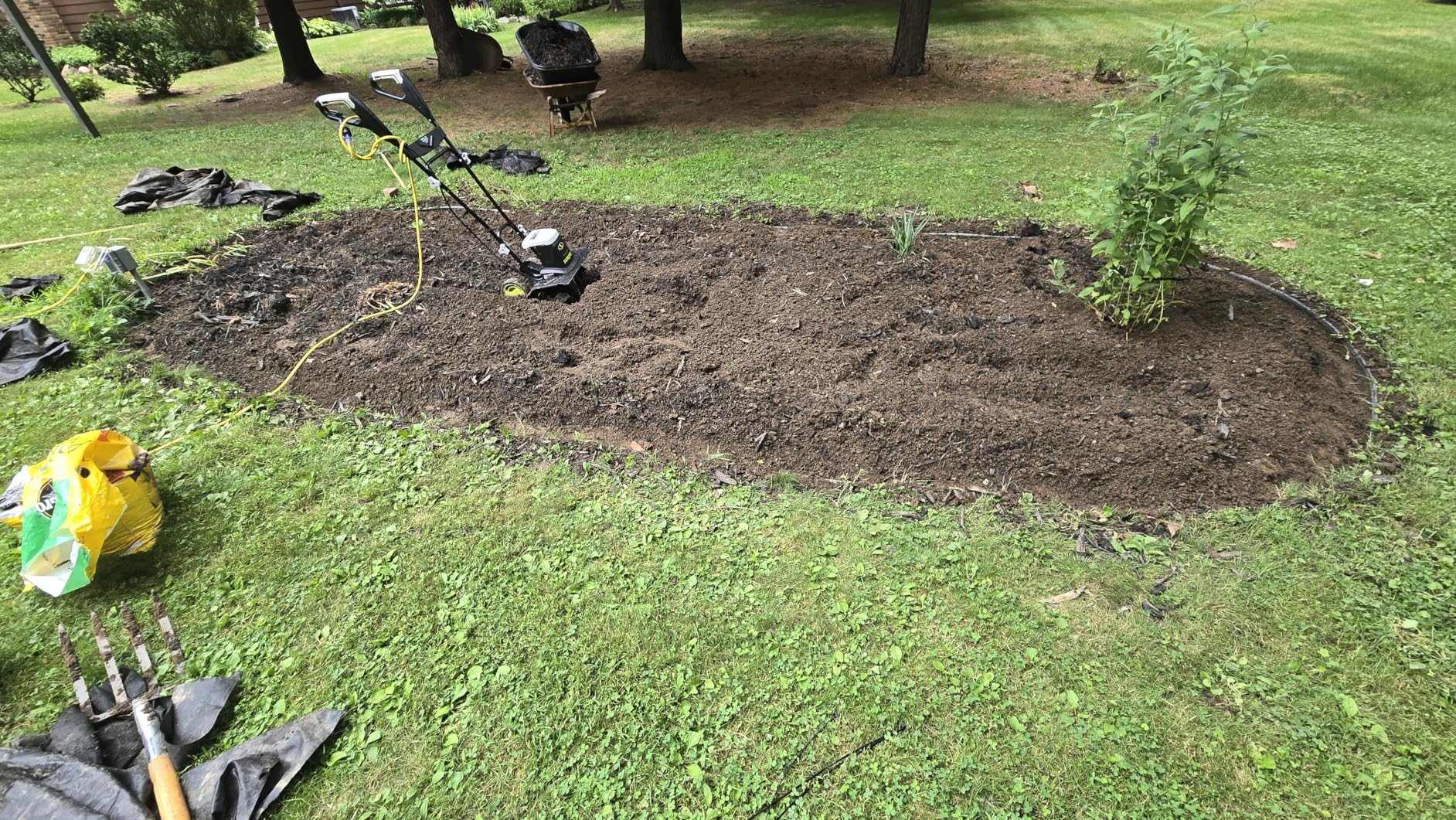 Sun Joe Corded Electric Garden Tiller & Cultivator with Steel Tines, 16-Inch, 13.5-Amp Motor - Heavy-Duty Tilling Machine for Lawn, Yard, and Gardening Care, TJ604E customer photo 2