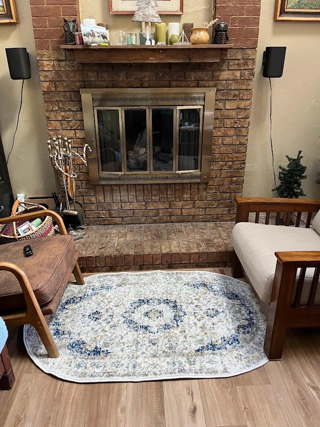 nuLOOM Verona Dark Blue/White 8' x 10' Vintage Medallion Power Loomed Area Rug customer photo 1