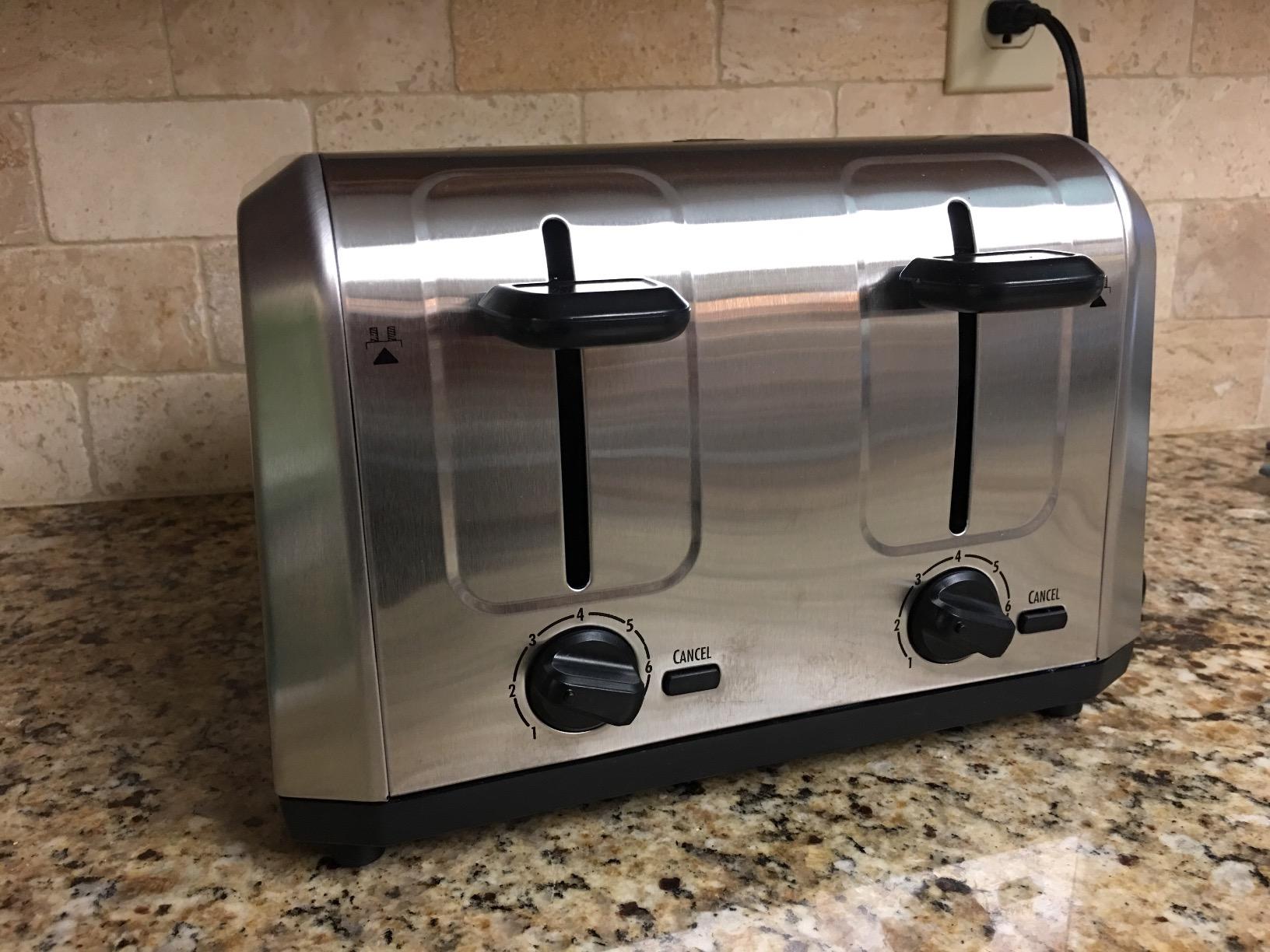 Hamilton Beach 4 Slice Toaster with Extra Wide Slots | Browning Control With 7 Shades | Auto Shutoff | Toast Boost | Slide-Out Crumb Tray | Brushed Stainless Steel | 24910G customer photo 2