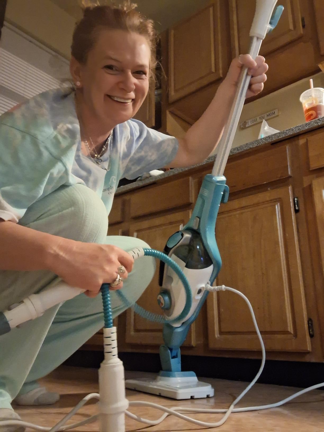 BLACK+DECKER 7-in-1 Steam Mop with SteamGlove Handheld Steamer (HSMC1361SGP) customer photo 1