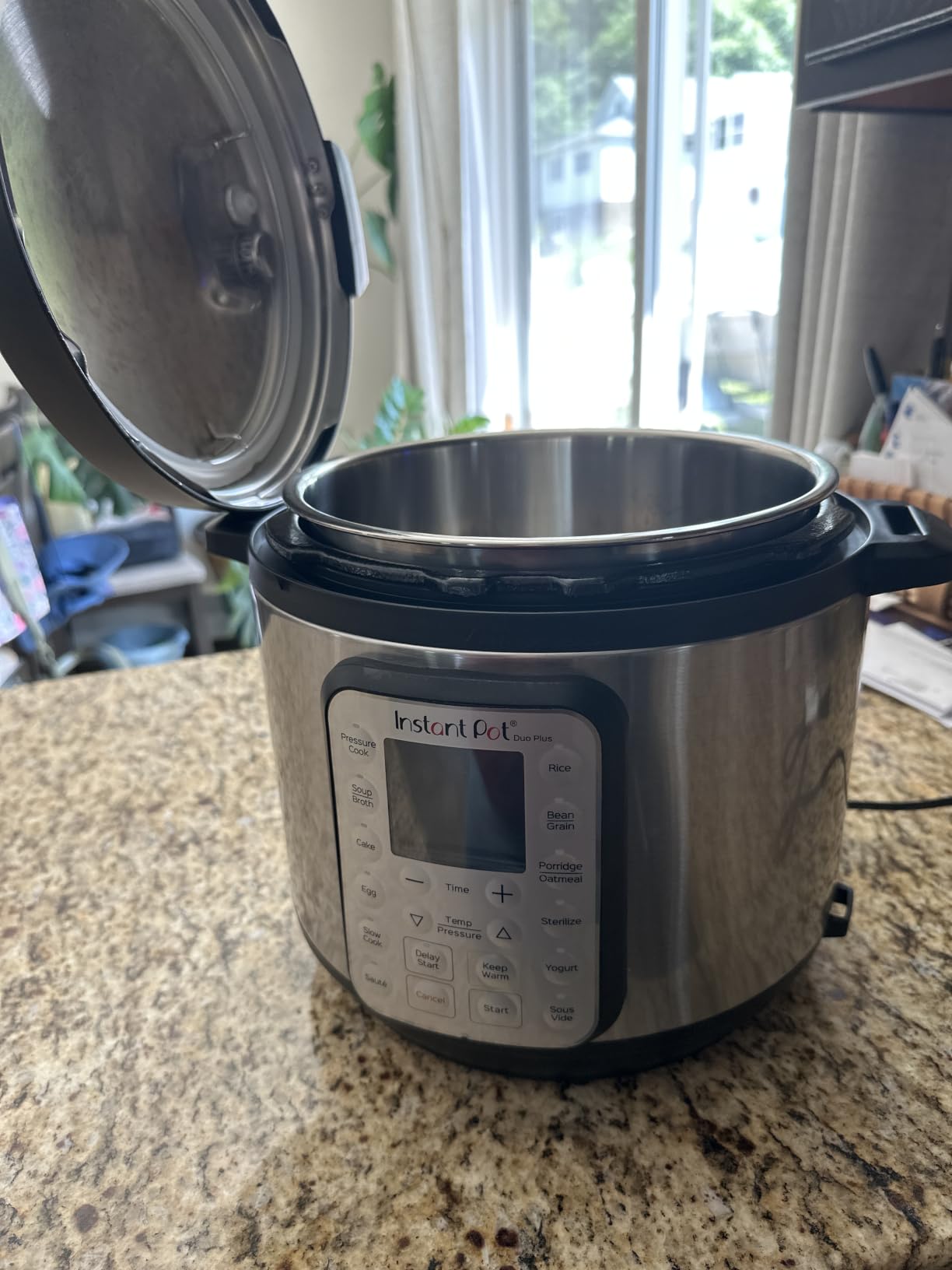 Instant Pot Duo Plus 9-in-1 Multicooker, Pressure Cooker, Slow Cook, Rice Maker, Steamer, Sauté, Yogurt, Warmer & Sterilizer, Includes App with Over 800 Recipes, Stainless Steel, 6 Quarts customer photo 2
