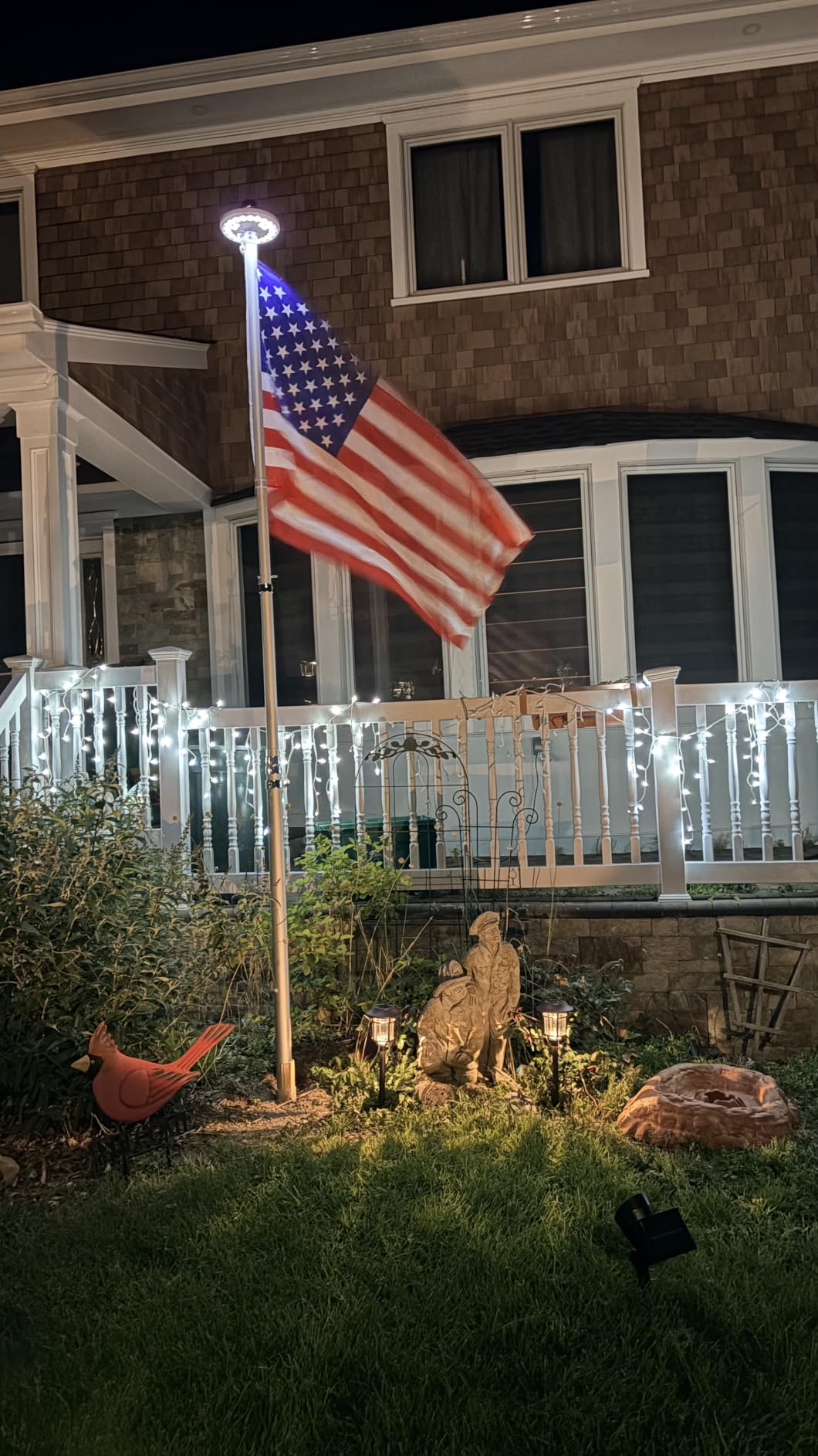 25Ft / 20Ft Telescopic 16 Gauge Aluminum Flag Pole with Solar Lights (25 Ft) customer photo 1