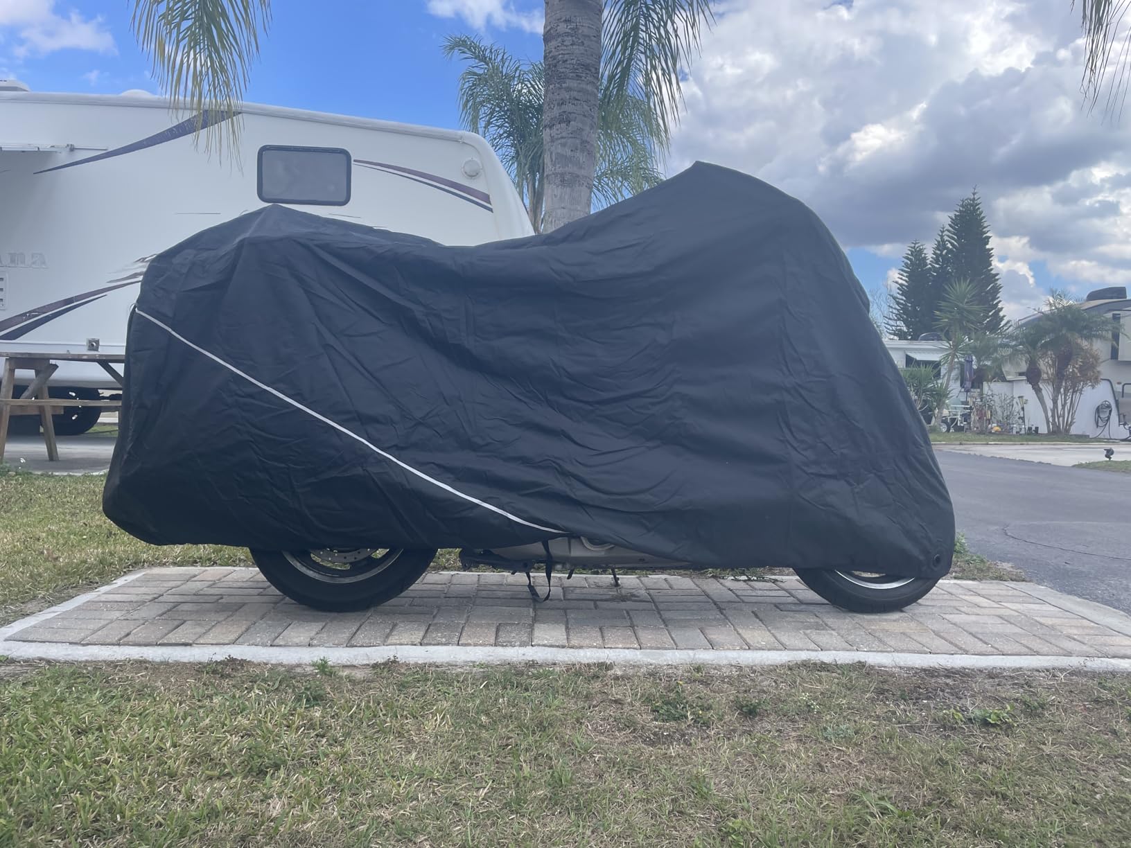 Nelson Rigg USA Defender Extreme Motorcycle Cover; Waterproof; Outdoor All Weather; Fade Resistant; Ventilated; Reflective; Lock Grommets; Storage Bag (X-Large) customer photo 1