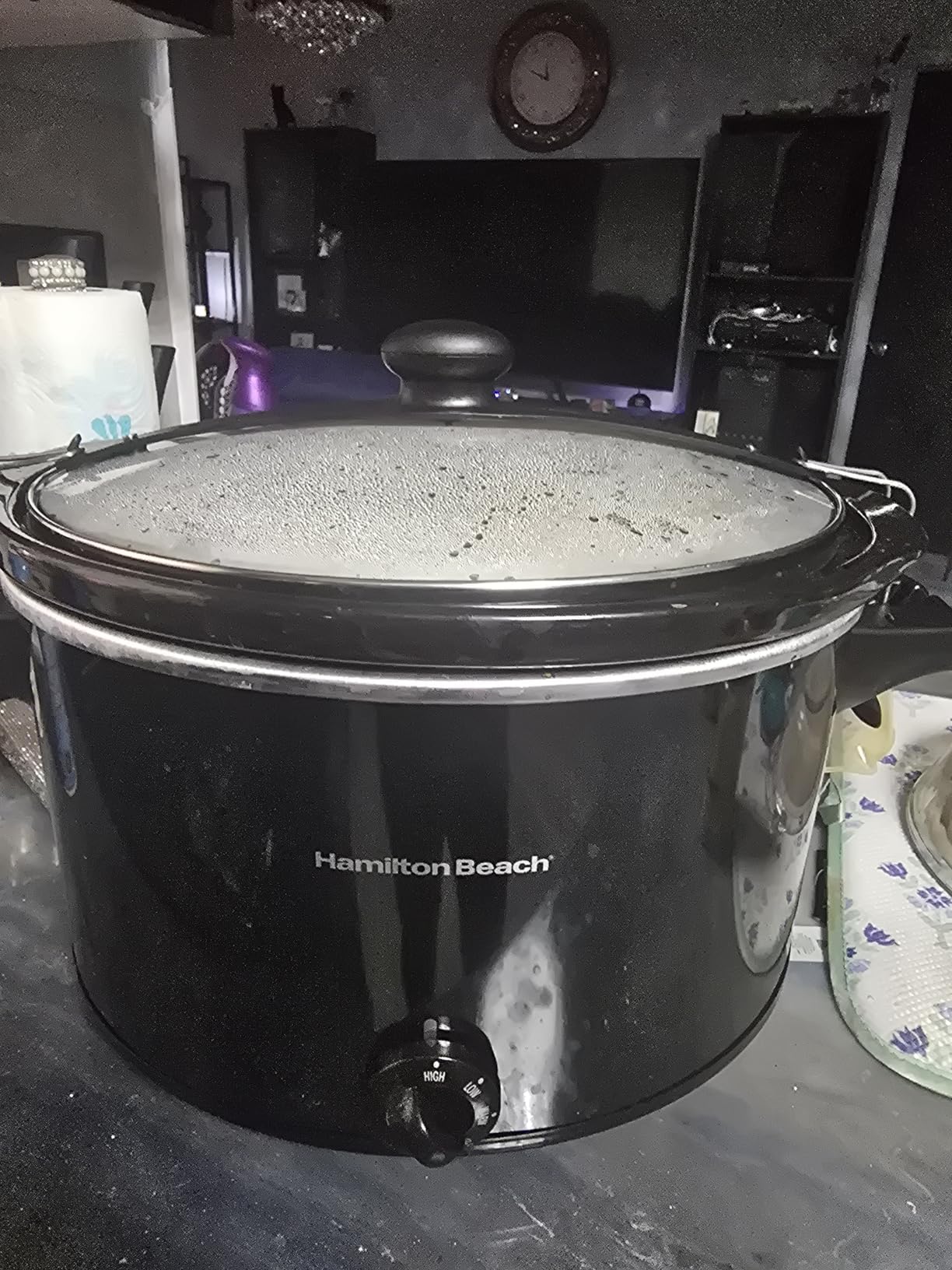 Hamilton Beach Stay or Go Extra Large 10 Quart Portable Slow Cooker with 3 Heat Settings, Lid Lock For Mess-Free Travel, Dishwasher-Safe Stoneware Crock & Glass Lid, Black (33195G) customer photo 2