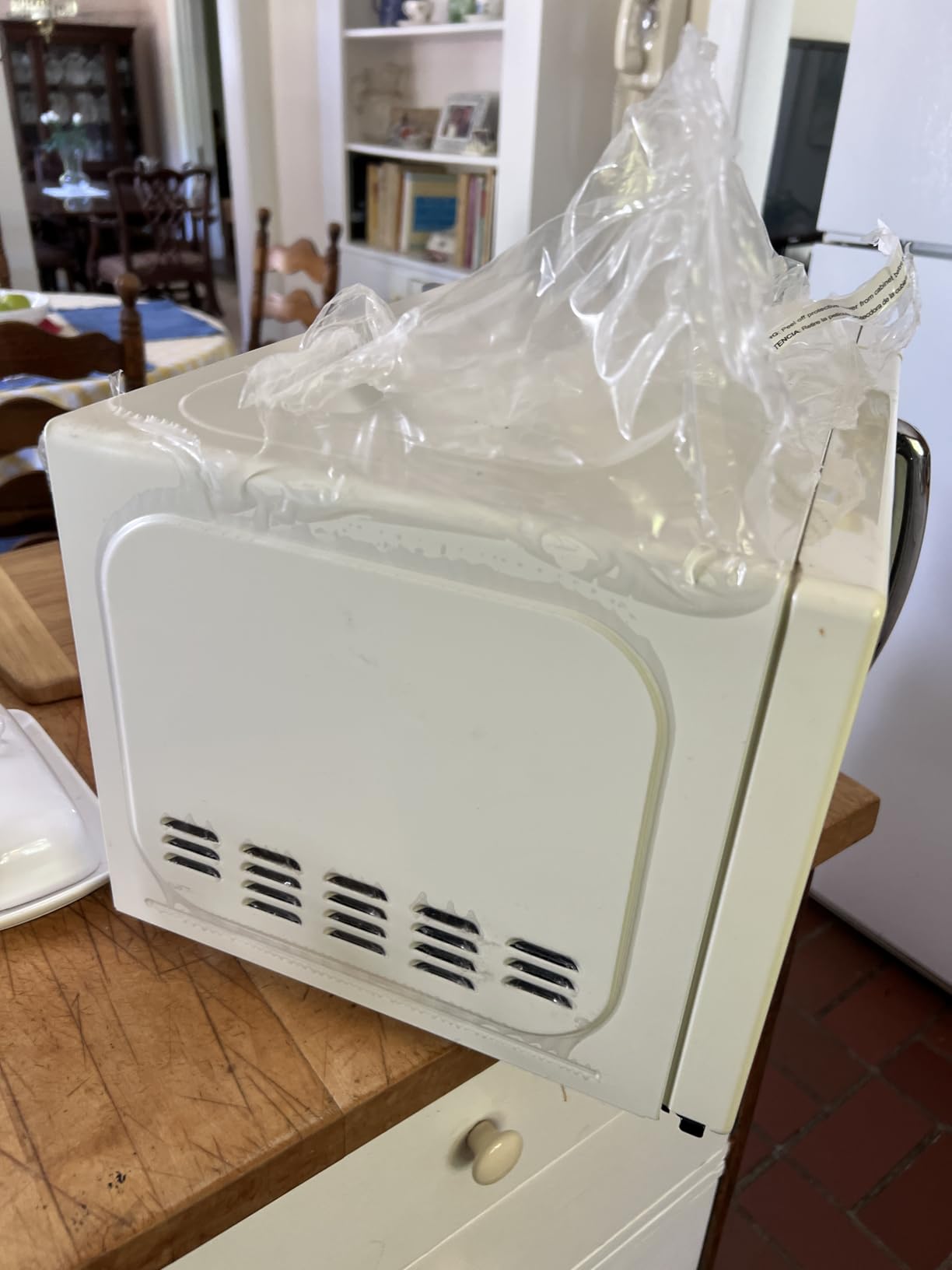 COMFEE' EM720CPL-PM Countertop Microwave Oven with Sound On/Off, ECO Mode and Easy One-Touch Buttons, 0.7 Cu Ft/700W, Pearl White customer photo 2